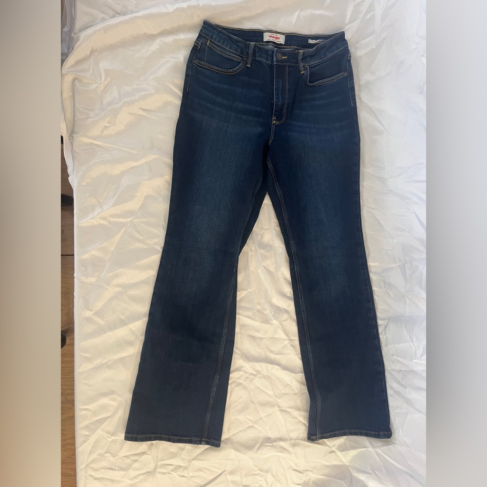 Wrangler Dark Blue Straight Leg Women's Jeans